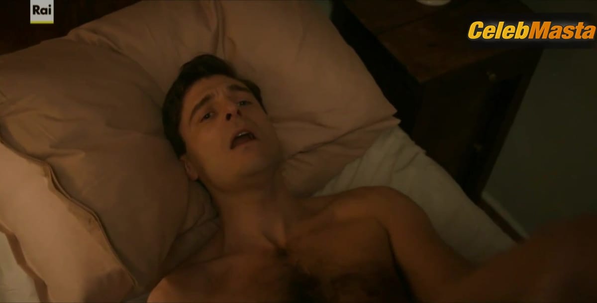Grace Kicaj and Gaia Messerklinger's Sex Scene in Le Libere Donne