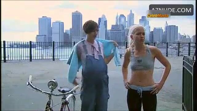 Piper Perabo's Sexy Scene from Perception