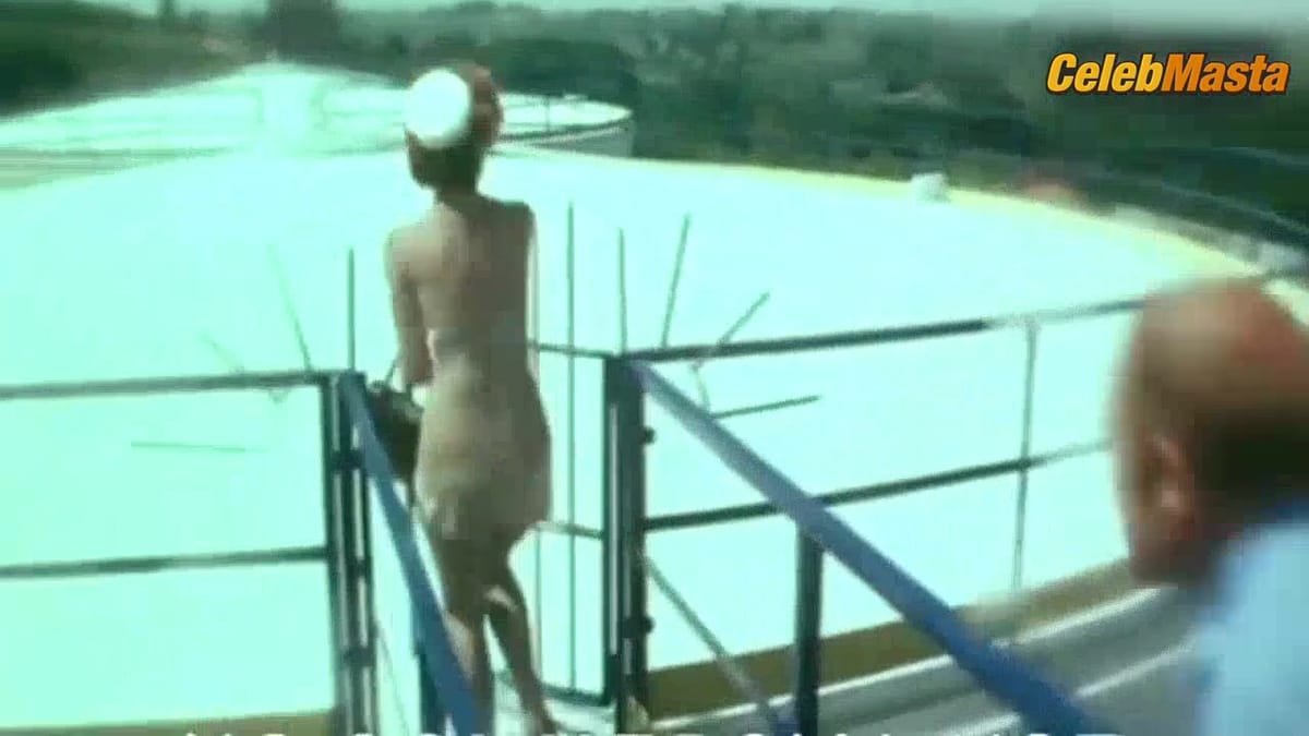 Paola Senatore's Sexy Scene from L' Erotomane
