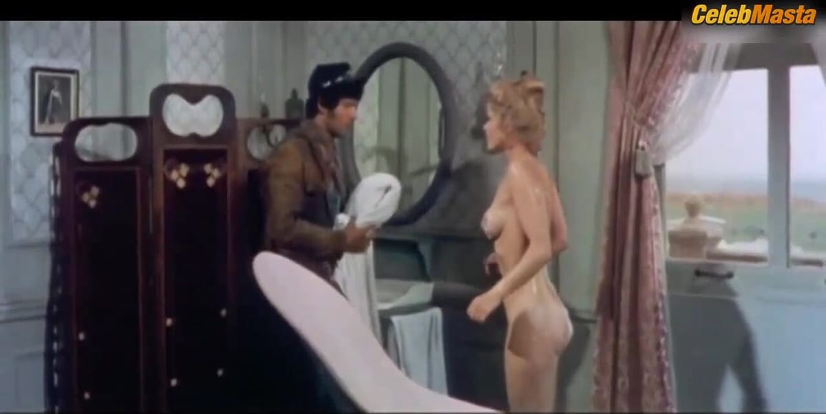 Karin Schubert Booty, Tits Scene from Tutti Per Uno... Botte Per Tutti