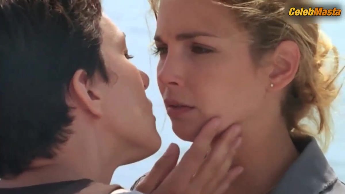 Claire Keim and Sylvie Ferro Lesbian Sex Scene in Zodiaque