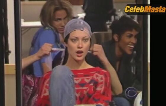 Kate Moss and Amber Valletta Bare Breasts Scene in The Super Models