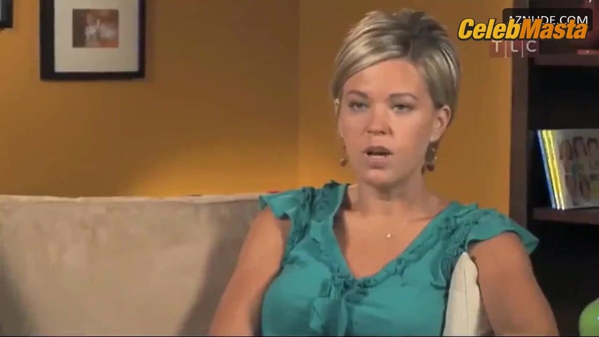 Kate Gosselin's Tits Scene in Jon & Kate Plus 8