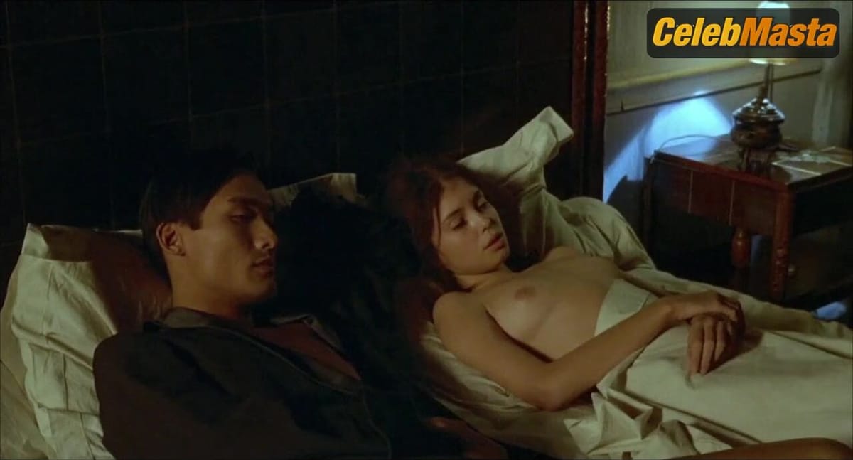 Jane March Nude Tits Scene from The Lover