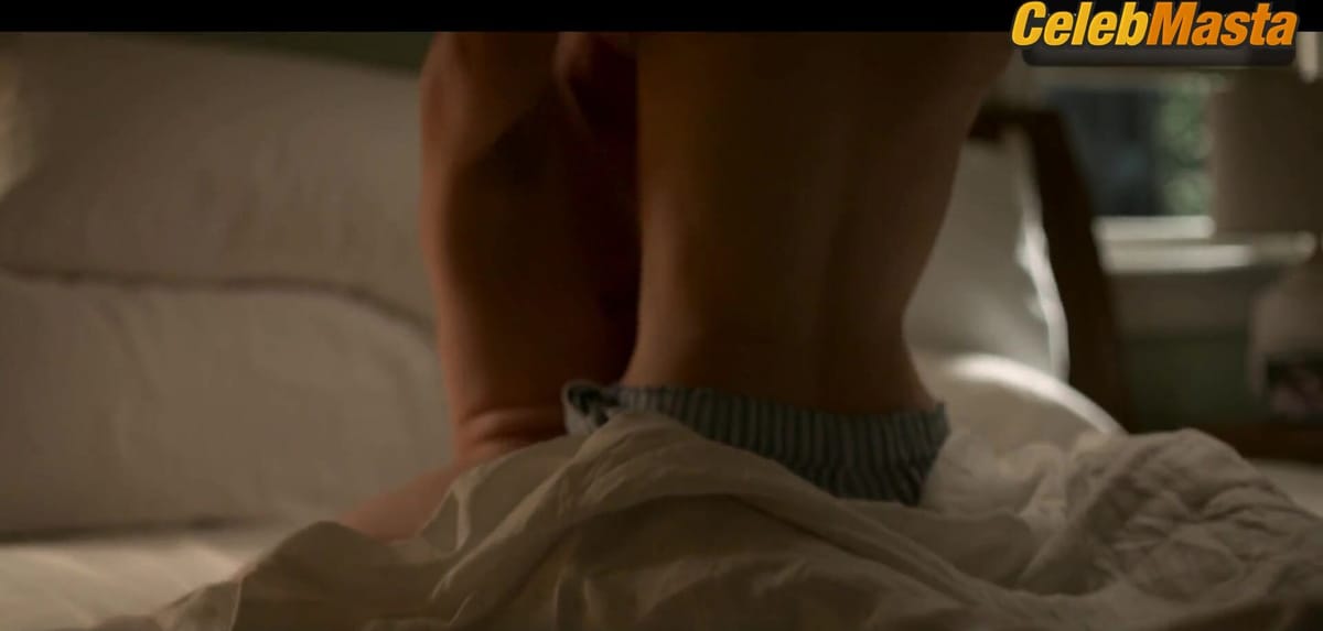 Hilary Swank Looks Sexy in Scene in Away