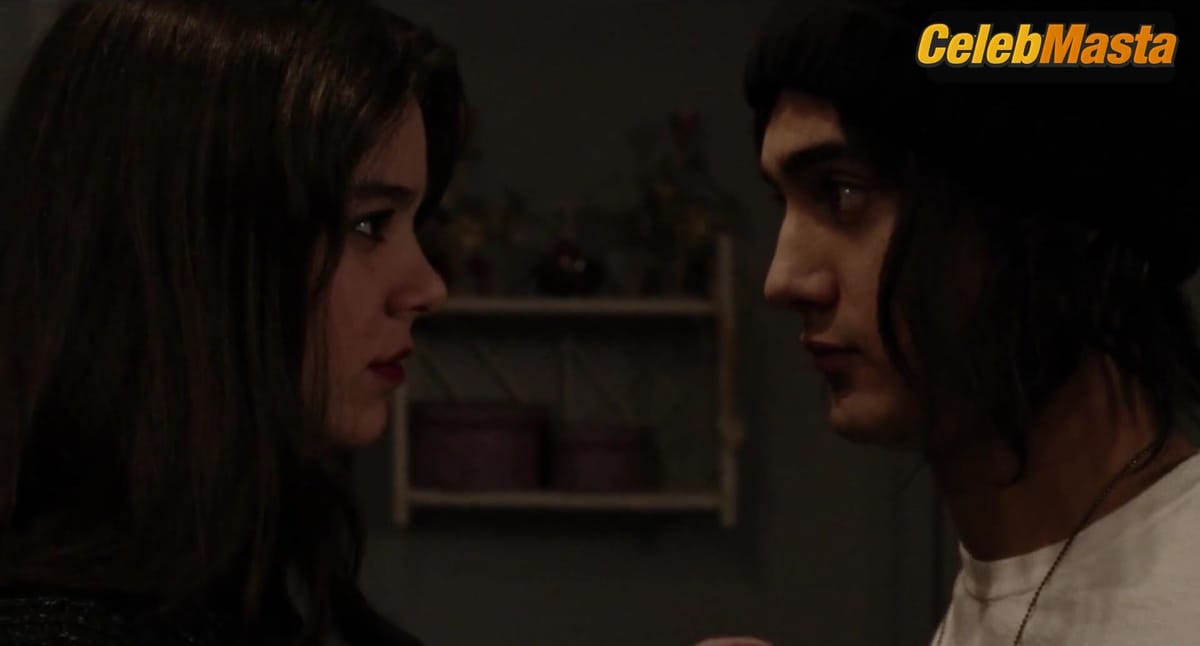 Hailee Steinfeld's Underwear Scene in Ten Thousand Saints