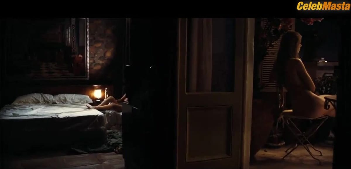 Elena Anaya's Lesbian, Ass Scene in Room In Rome