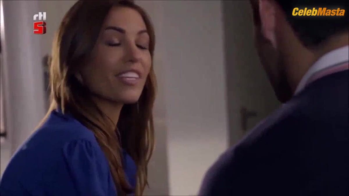 Yolanthe Cabau Tits Scene in Just Say Yes