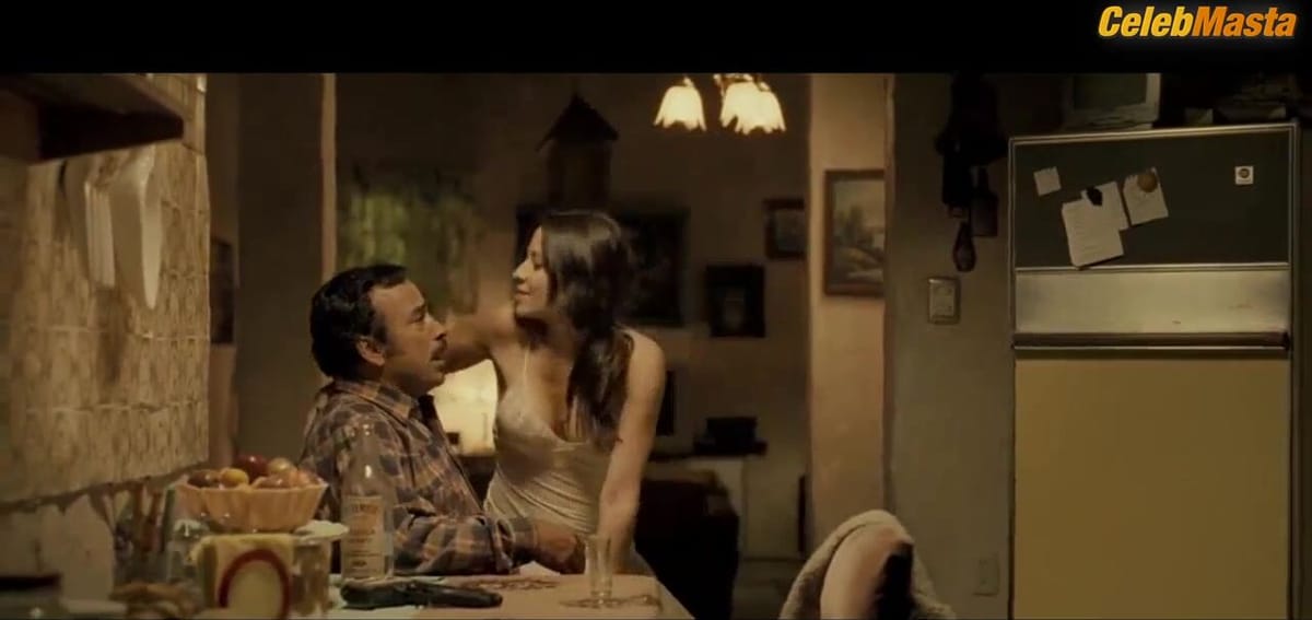 Elizabeth Cervantes Booty, Boobs Scene in El Infierno