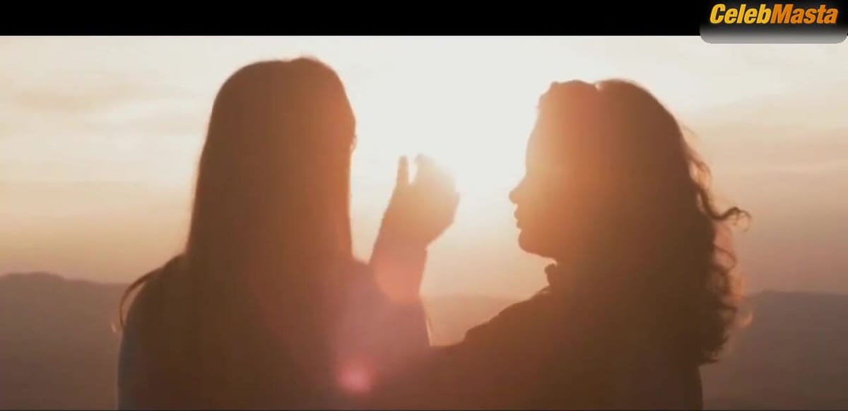 Romina Ricci and Barbara Lombardo Share Lesbian Scene in La Sonada