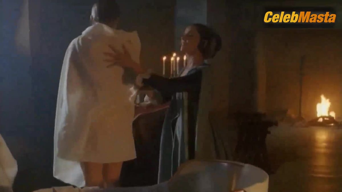 Martina Stella Ass Scene from La Freccia Nera