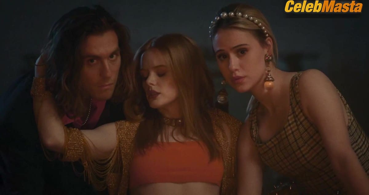 Abigail F. Cowen and Maria Bakalova's Lesbian Scene from Electra
