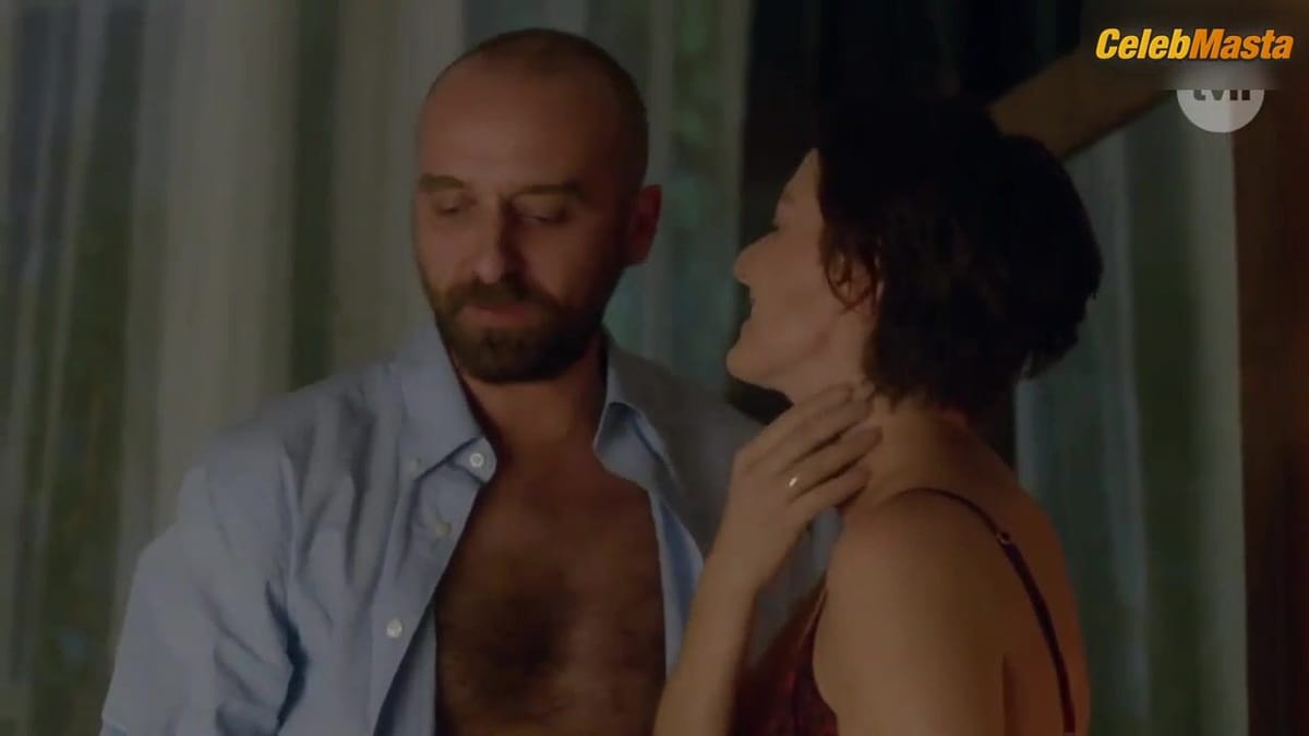 Maja Ostaszewska's Sexy Scene from Druga Szansa