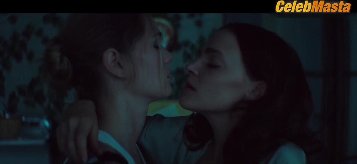 Madeline Brewer and Imogen Waterhouse Lesbian Sex Scene from Braid