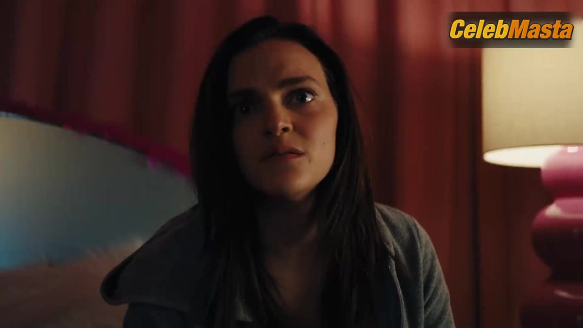 Madeline Brewer Bares Breasts Scene in Cam