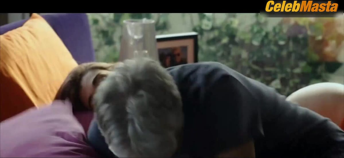 Pilar Fogliati Booty Scene from Forever Young