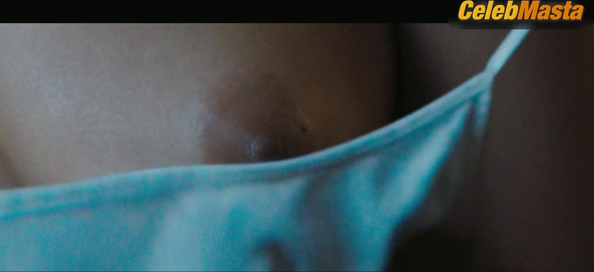 Isabella Ferreira Boobs Scene in Incoming