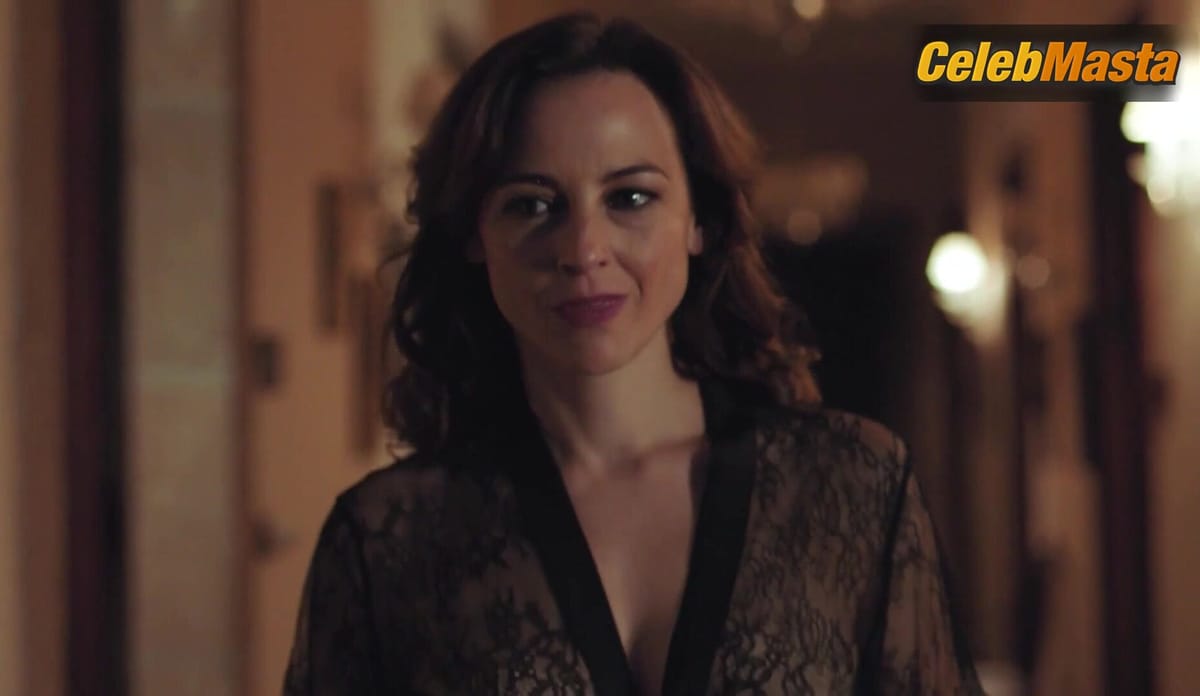 Leonor Watling Boobs, Booty Scene in Unauthorized Living