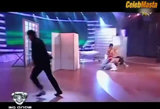 Wanda Nara's Tits Scene in Bailando Por Un Sueno Argentina