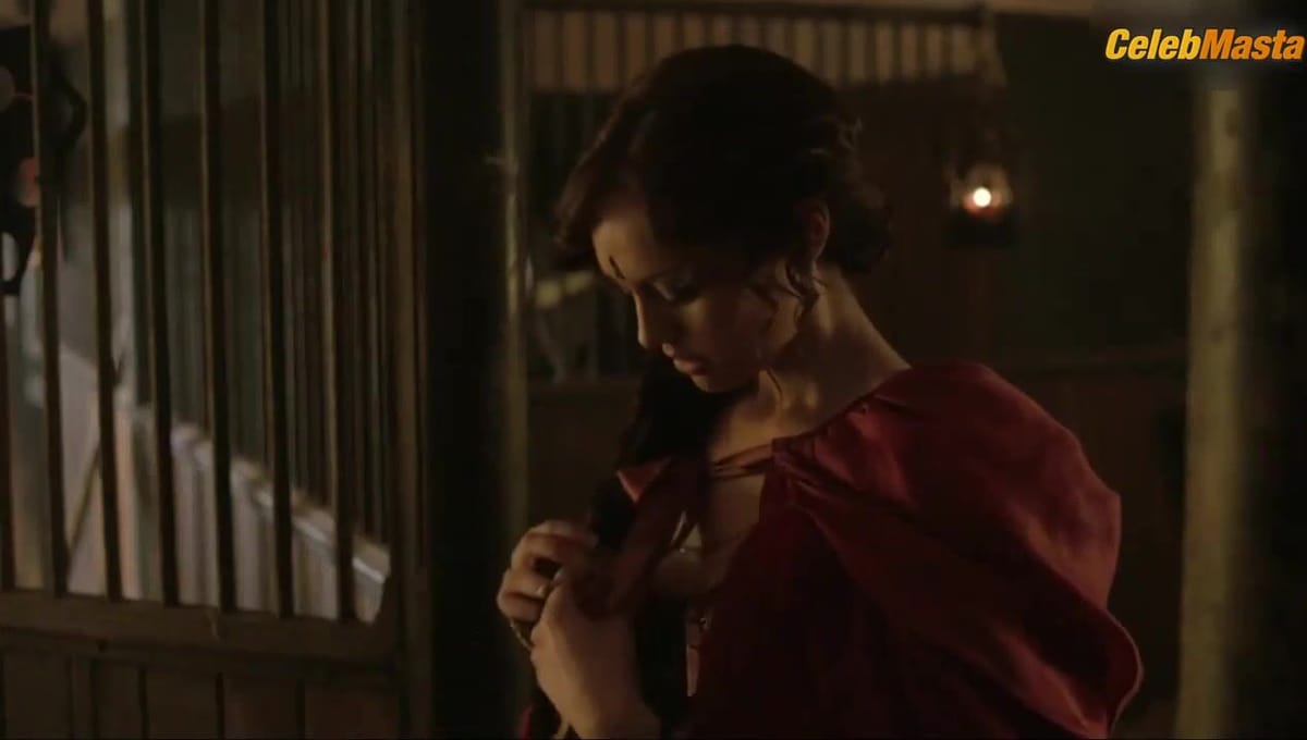 Laura Haddock's Booty, Boobs Scene in Da Vinci's Demons