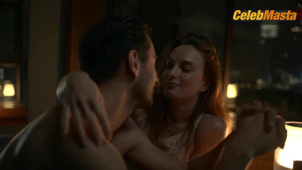 Mariya Lisovaya's Sex Scene in Ulitsa Shekspira
