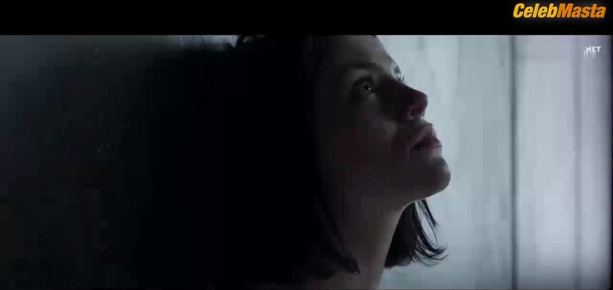 Jessica De Gouw's Booty, Tits Scene in Otherlife