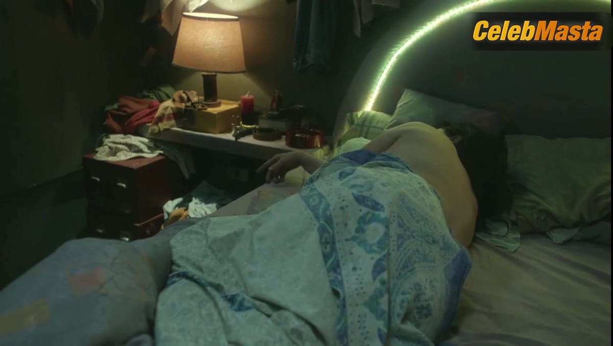 Carolina Ramirez Quintero and Ana Garibaldi's Underwear and Lesbian Scene in In The Mud