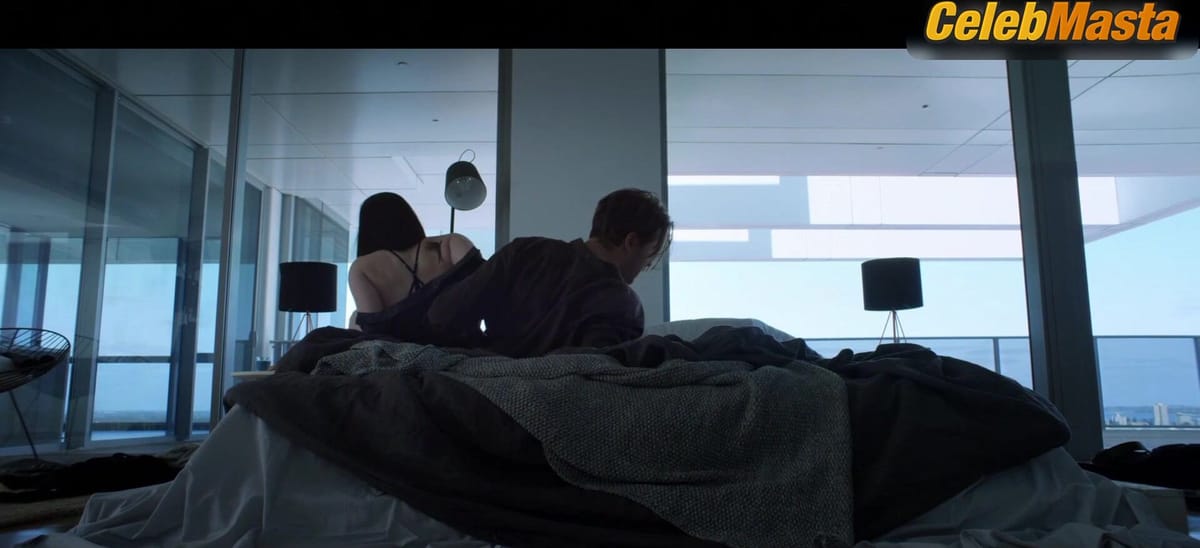 Jessica De Gouw's Underwear Scene from Otherlife