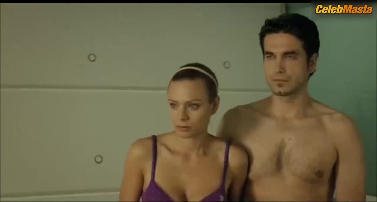 Magdalena Boczarska Booty and Underwear Scene from Idealny facet dla mojej dziewczyny