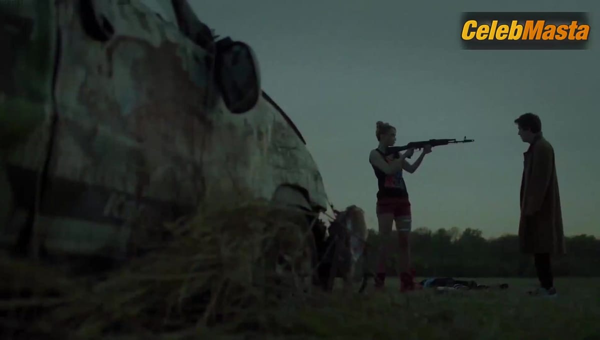 Mariya Lisovaya Boobs Scene in Molodyye I Sil'nyye Vyzhivut