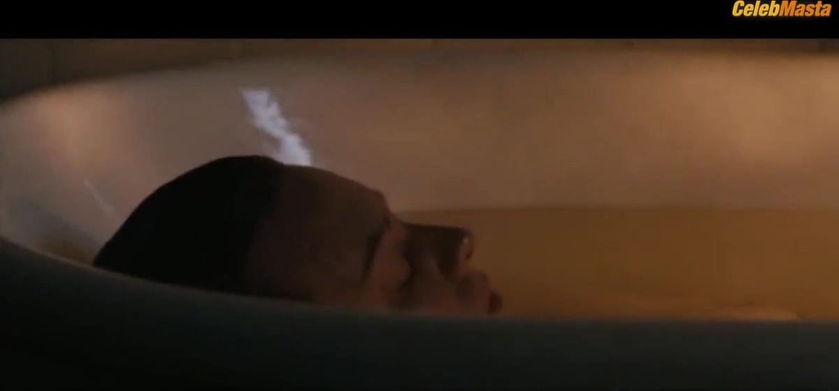 Magdalena Boczarska's Sexy Scene in In Hiding