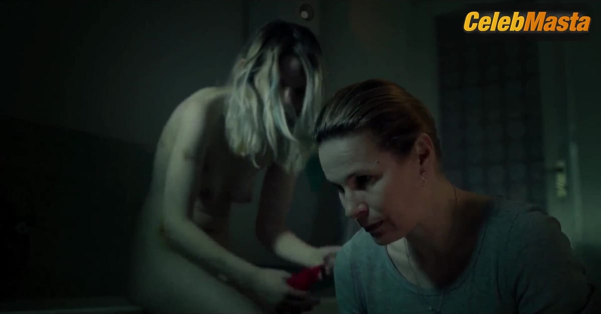 Sandra Drzymalska Underwear Scene from Powrot