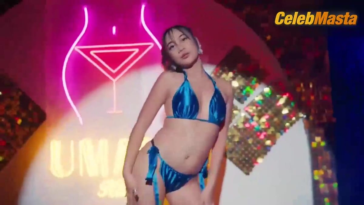 Reina Castillo's Booty and Tits Scene in Mamasan