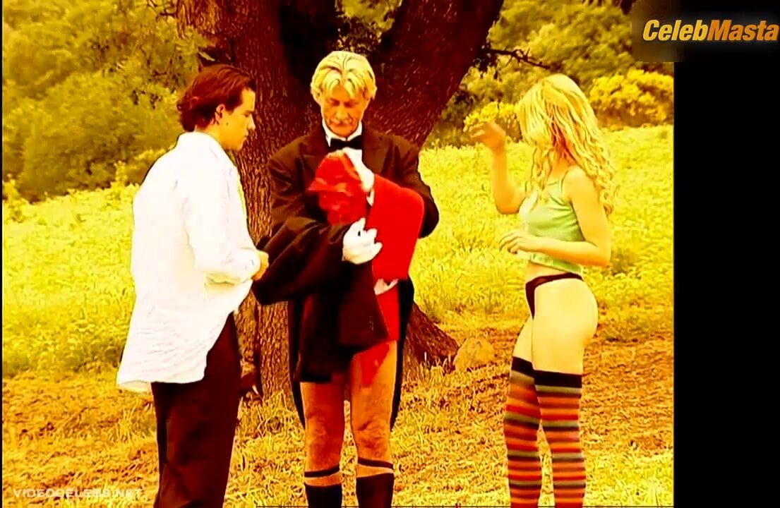 Yuliya Mayarchuk Booty, Tits Scene in Sogno