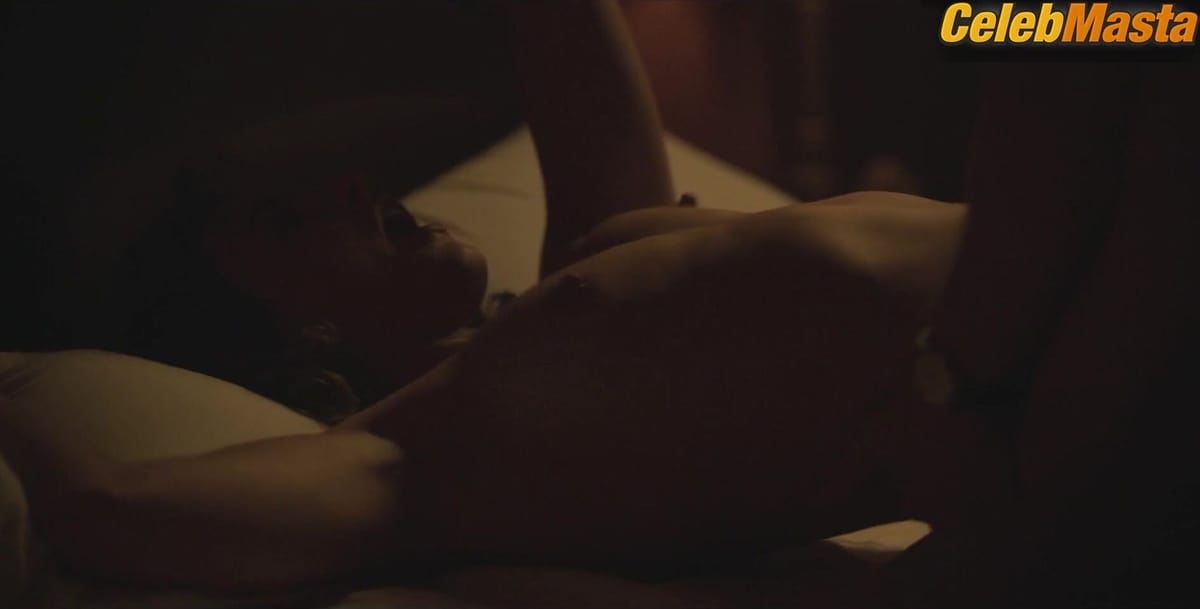 Veronica Echegui Tits, Booty Scene in The Patients Of Dr. Garcia