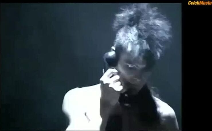 Veronica Echegui's Bush Scene from Inferno De La Divina Comedia