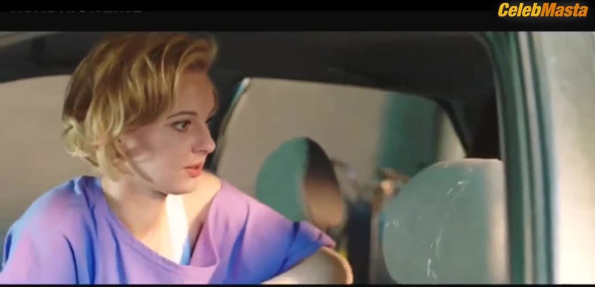 Irina Temicheva, Mariya Gorban, Diana Kaff and Marusya Klimova Tits Scene from Mokrye Mayki