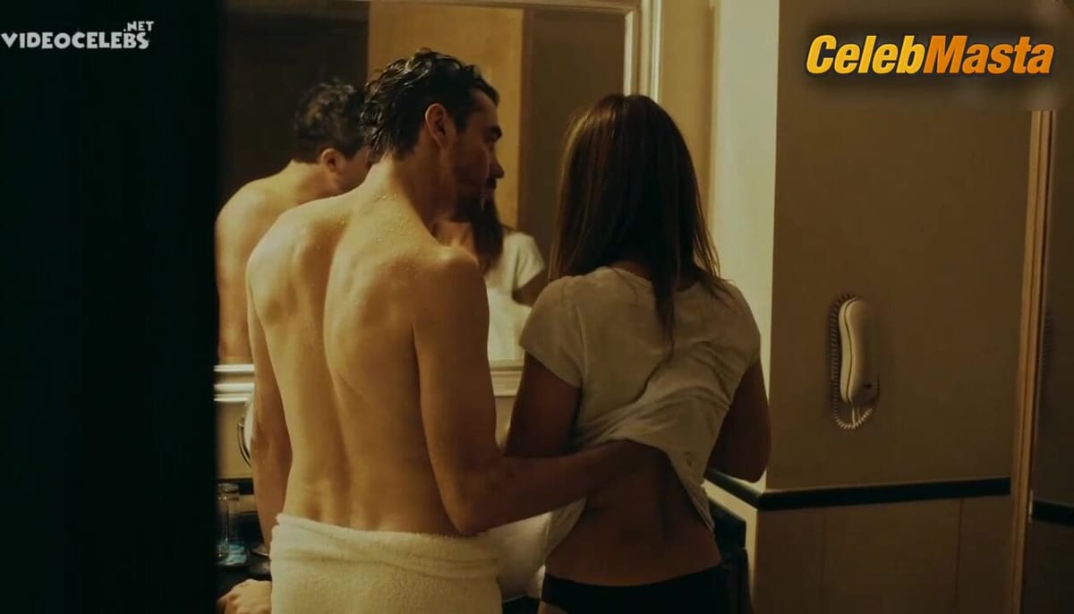 Ulrike C. Tscharre's Underwear Scene in Zielfahnder Blutiger Tango
