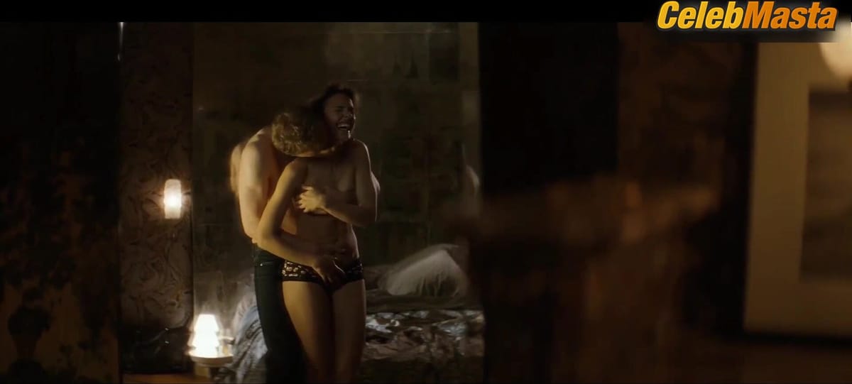 Veronica Echegui's Butt, Tits Scene in &me