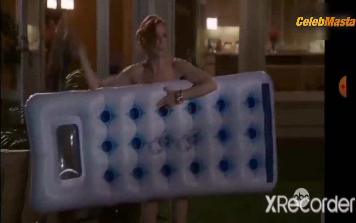 Marcia Cross's Sultry Scene in Desperate Housewives