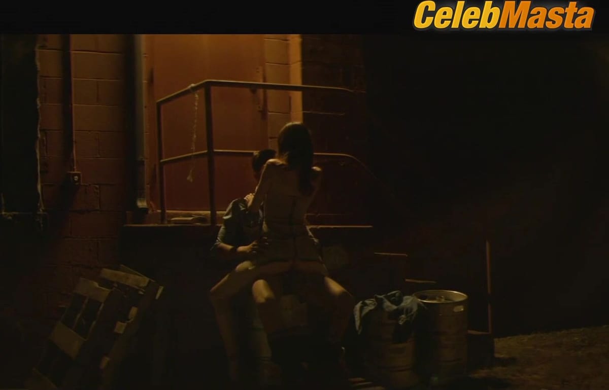 Elyse Levesque Booty Scene from The Big Ugly