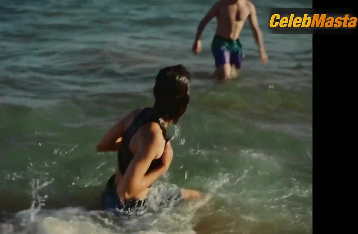 Malva Vela, Nadia Al Saidi and Naira Lleo Swimsuit Scene from How To Screw It All Up (como Mandarlo Todo A La Mierda)