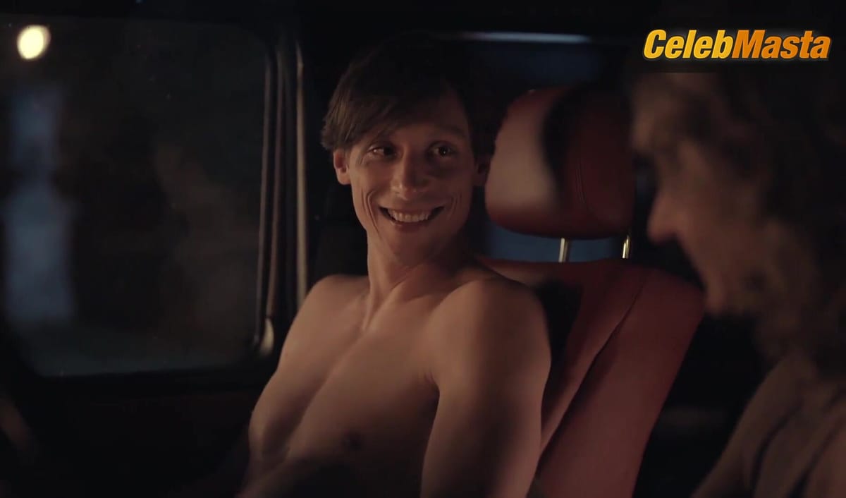 Magdalena Poplawska Tits Scene from Kiedy Slub?
