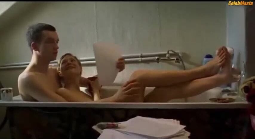 Magdalena Poplawska Tits Scene from Doskonale Popoludnie