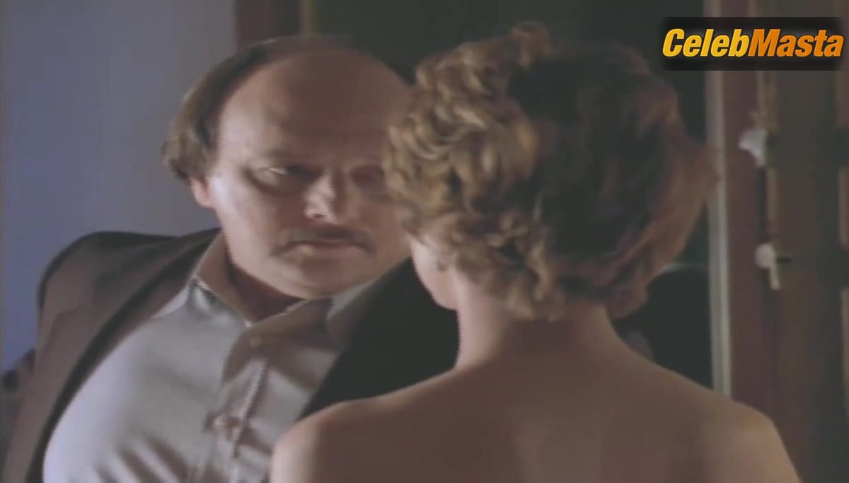 Sharon Lawrence Bares Boobs Scene in Nypd Blue