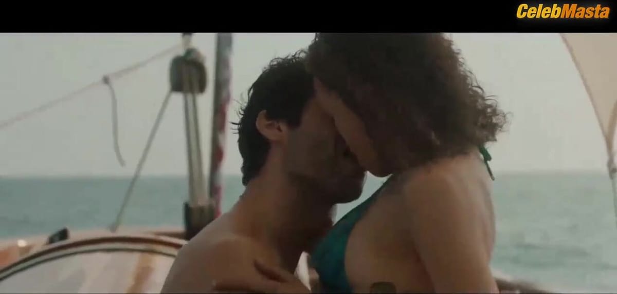 Ella-Rae Smith Booty, Boobs Scene in Into The Deep