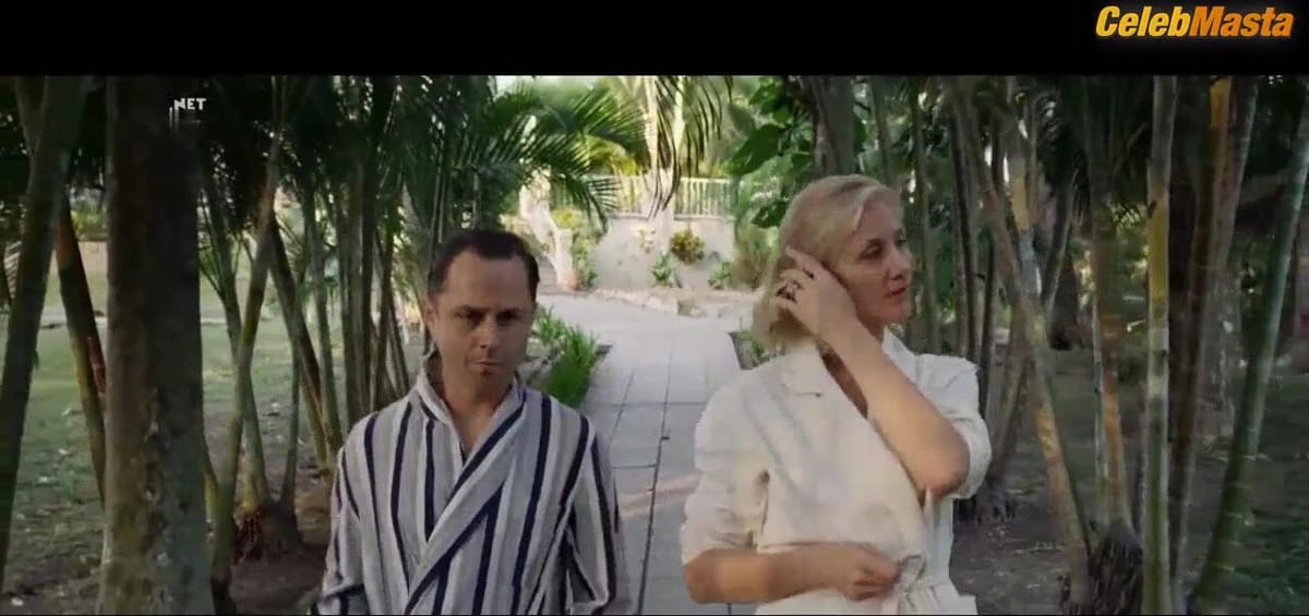 Joely Richardson Booty, Tits Scene in Papa Hemingway In Cuba