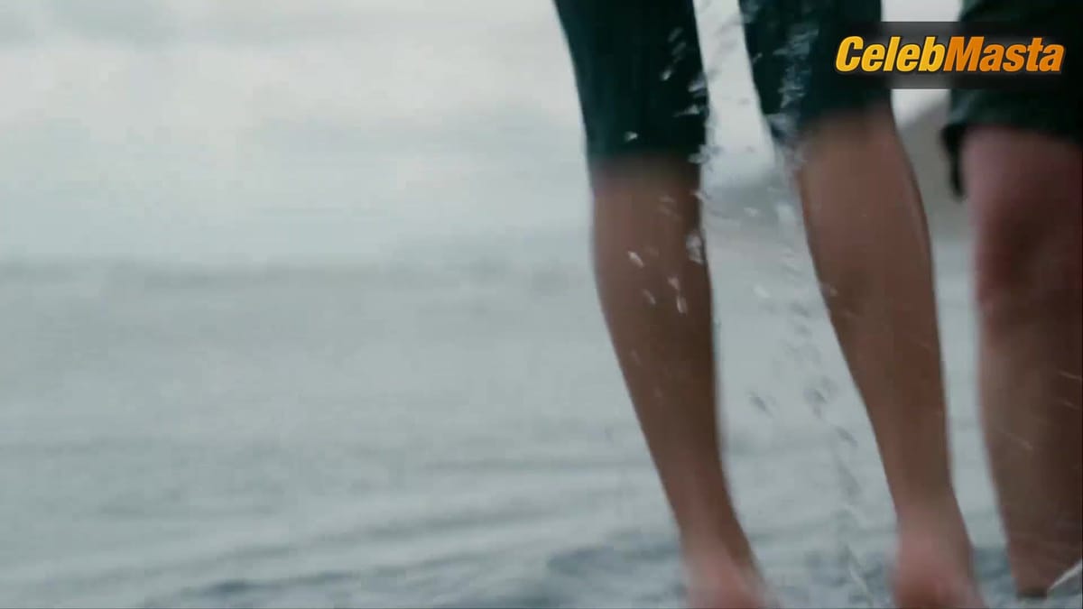 Sophia Taylor Ali and Sarah Pidgeon's Underwear Scene in The Wilds