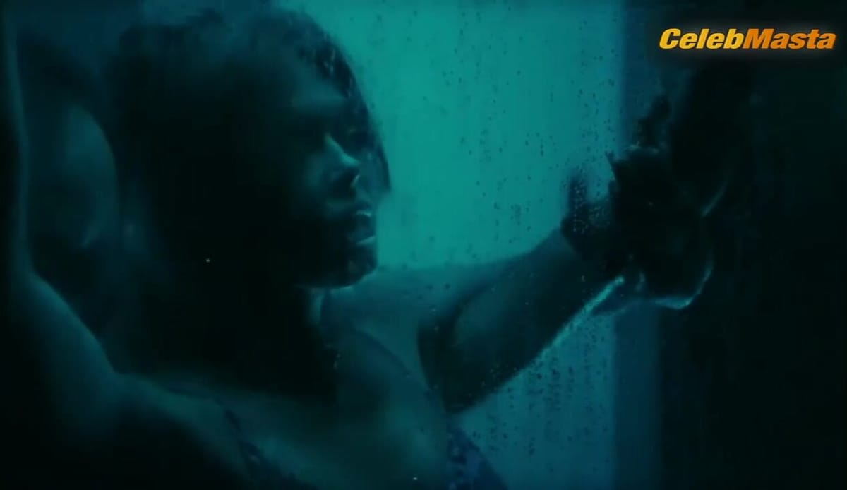 Katarzyna Sawczuk Swimsuit Scene in Nieprzyjaciel