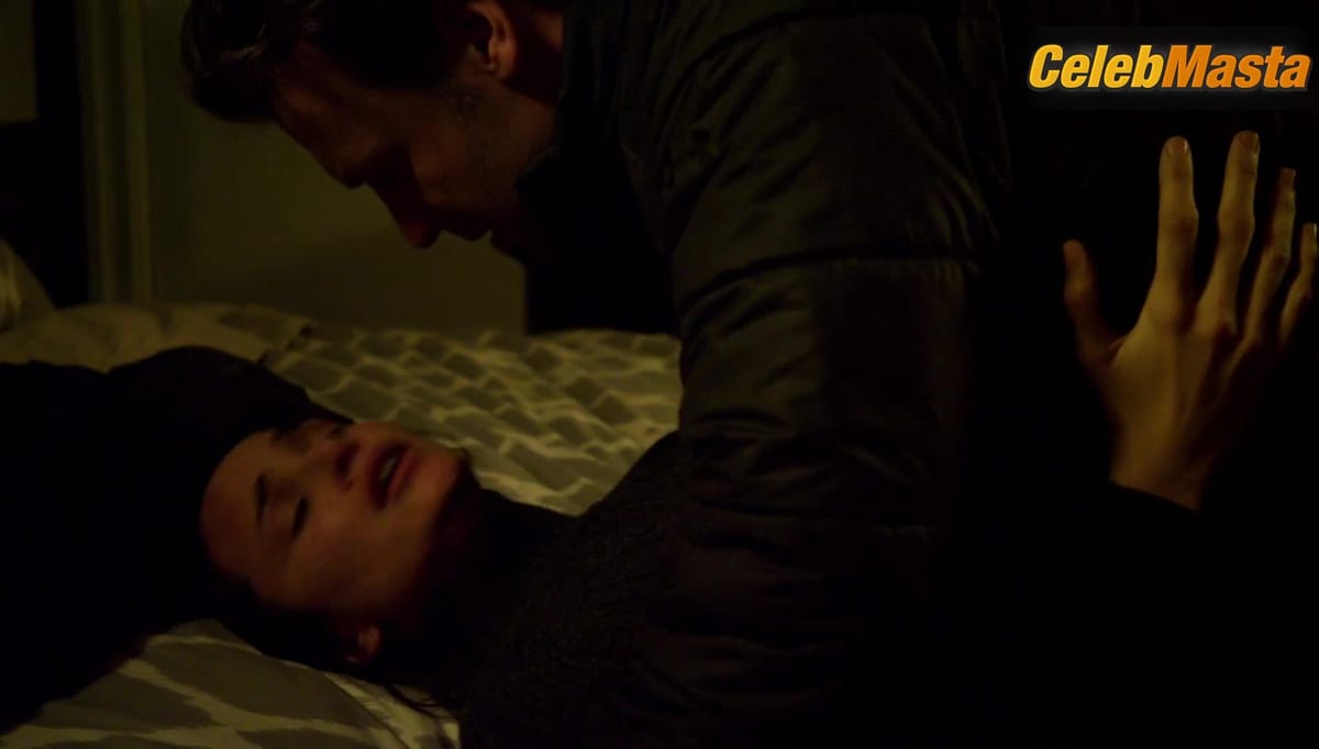 Mia Maestro's Underwear Scene in The Strain